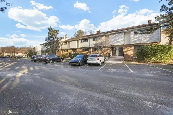 Hillsborough, NJ 08844,681--C DOVER CT #C