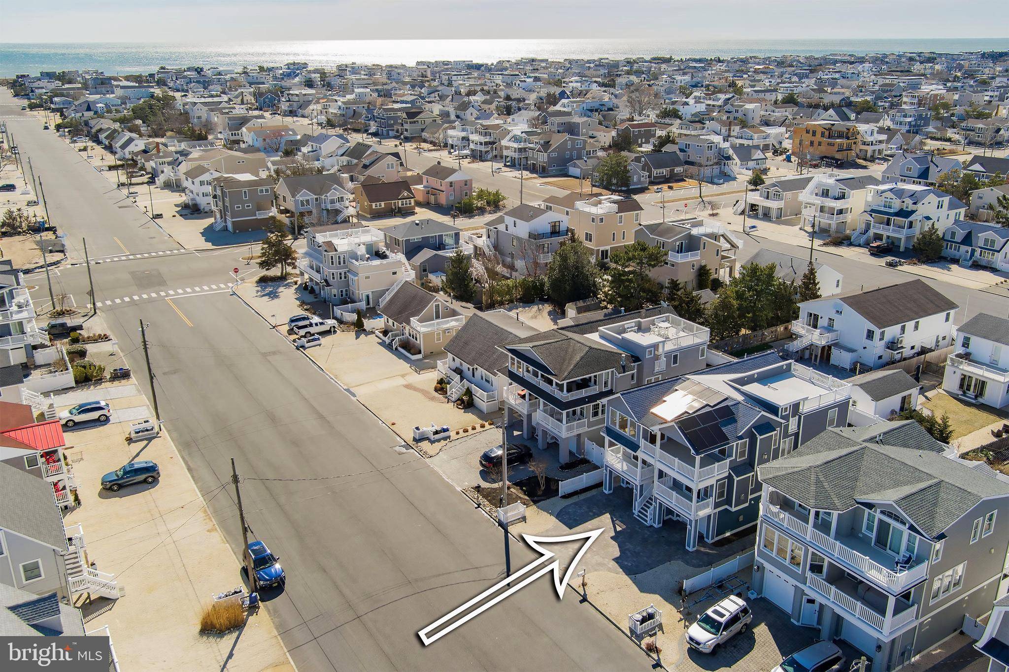 Surf City, NJ 08008,326 N 5TH ST