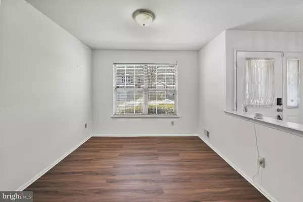 222 LEARNINGTON WAY Somerset, NJ 08873