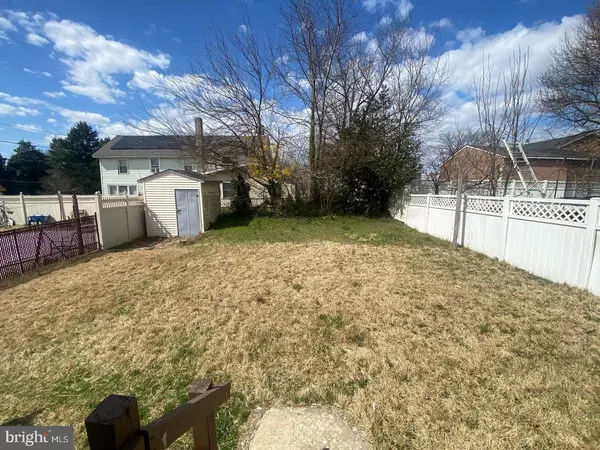 National Park, NJ 08063,207 S GROVE AVE