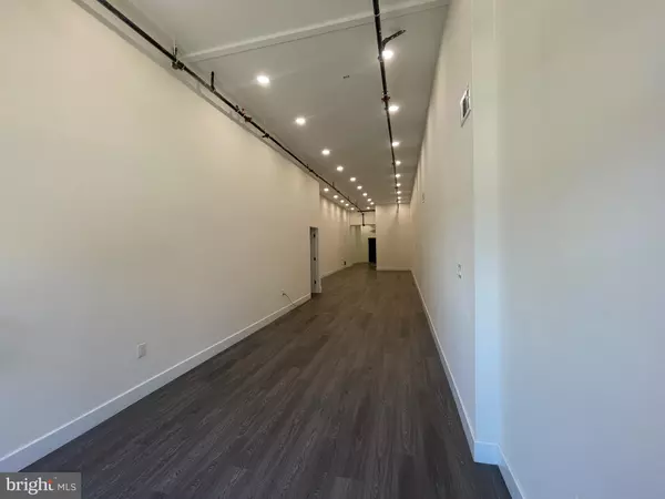 Philadelphia, PA 19143,622 S 60TH ST