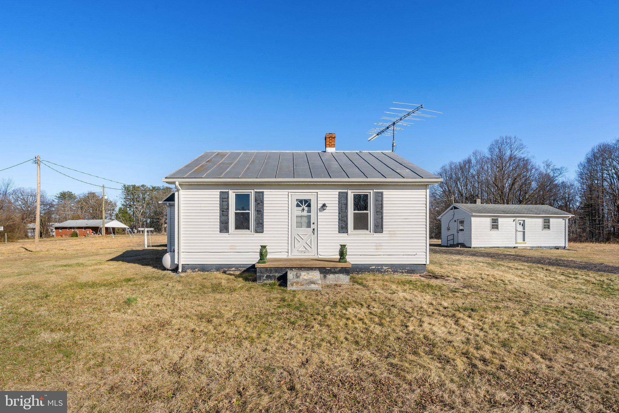 528 TIBBS SHOP RD, Brightwood, VA 22715