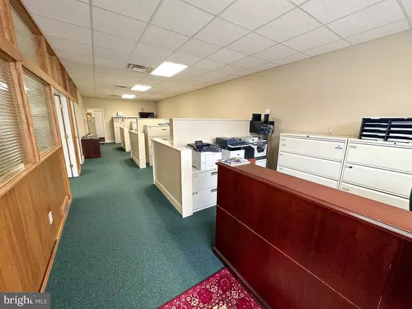 Burlington, NJ 08016,442 HIGH ST