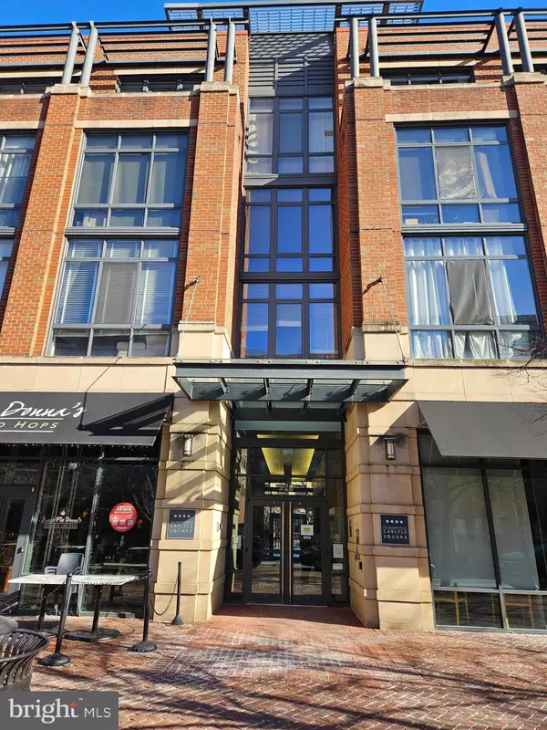 520 JOHN CARLYLE ST #310, Alexandria, VA 22314