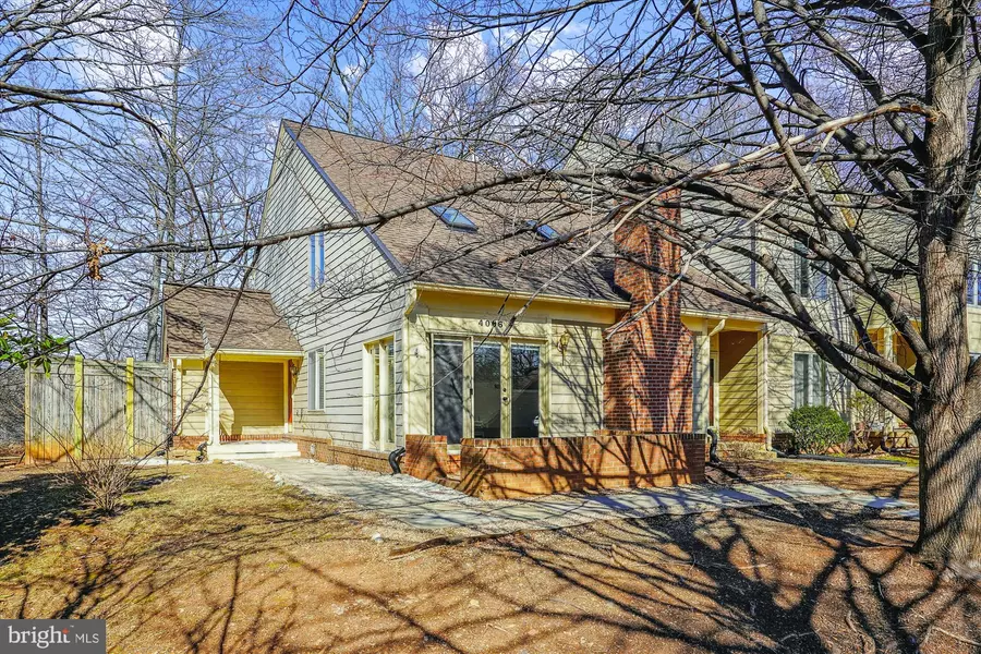 4006 LAKE GLEN RD, Fairfax, VA 22033