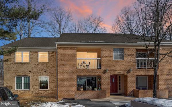 5831 COVE LANDING RD #301,  Burke,  VA 22015