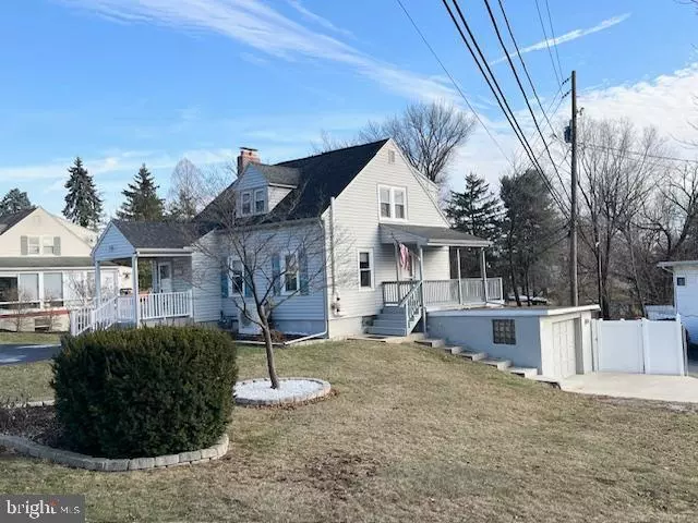 Harrisburg, PA 17109,4061 LOCUST LN