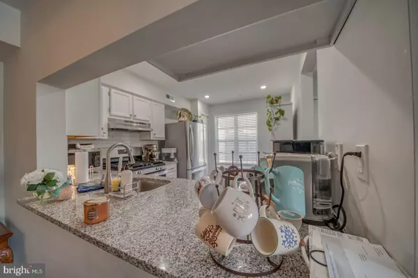 3304 WIMBLEDON WAY Blackwood, NJ 08012