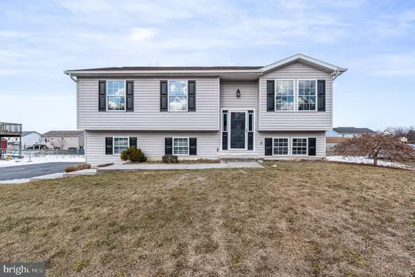 341 CORTLAND CIRCLE, Shippensburg, PA 17257