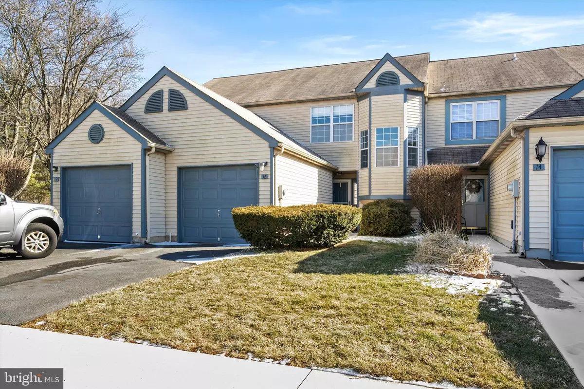 Hamilton, NJ 08690,16 HAWTHORNE CT