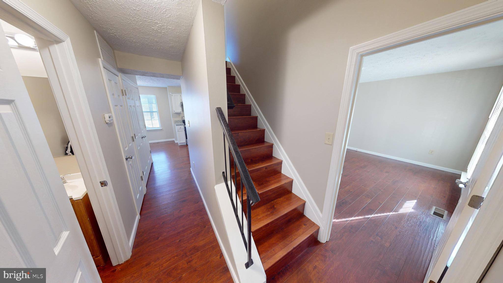 Waldorf, MD 20601,12459 CHARTER OAK CT