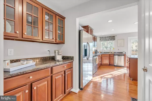 214 NATHAN Cinnaminson, NJ 08077