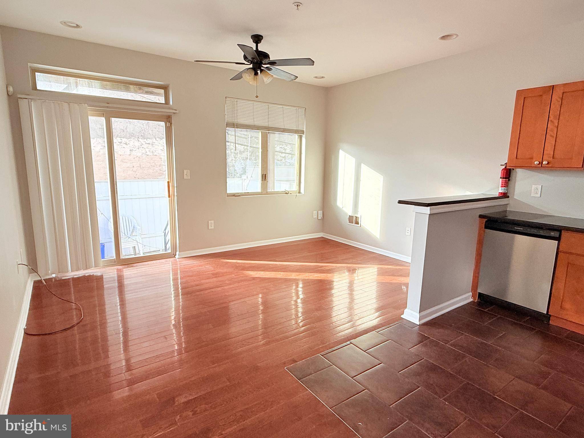 Philadelphia, PA 19146,1800 REED ST