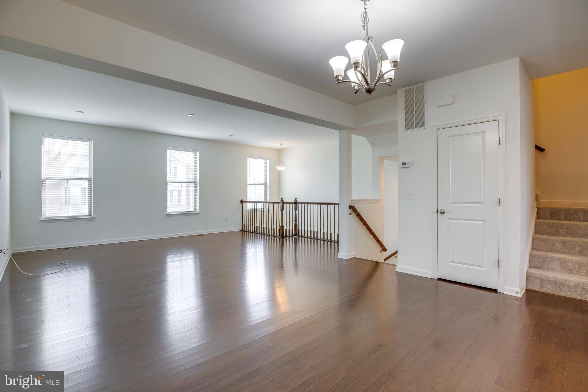 Ashburn, VA 20148,43430 ROBEY SQ