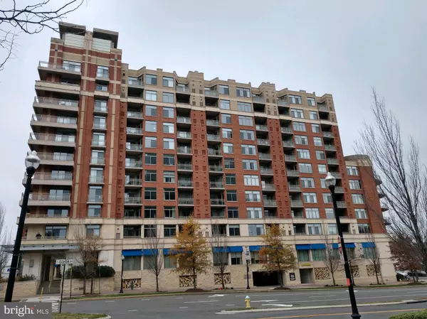 3600 S GLEBE RD #1013W, Arlington, VA 22202