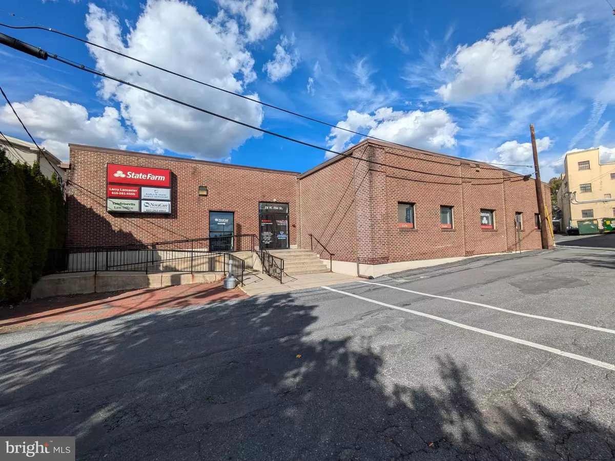 Northampton, PA 18067,24 W 21ST ST #2ND FL