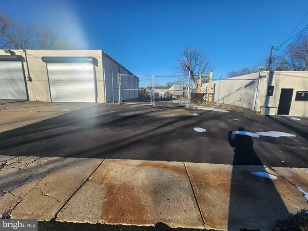 Ewing, NJ 08638,325 STOKES AVE #325,327,359
