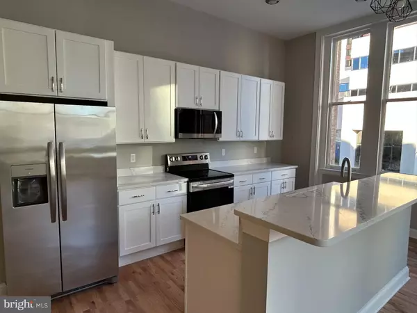 Baltimore, MD 21201,100 W LEXINGTON ST #301