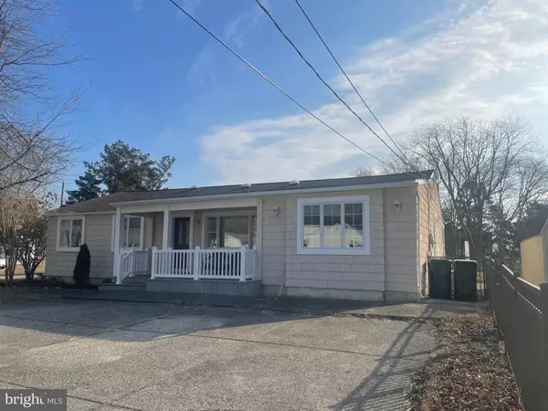 108 VASSAR SQ, Absecon, NJ 08201