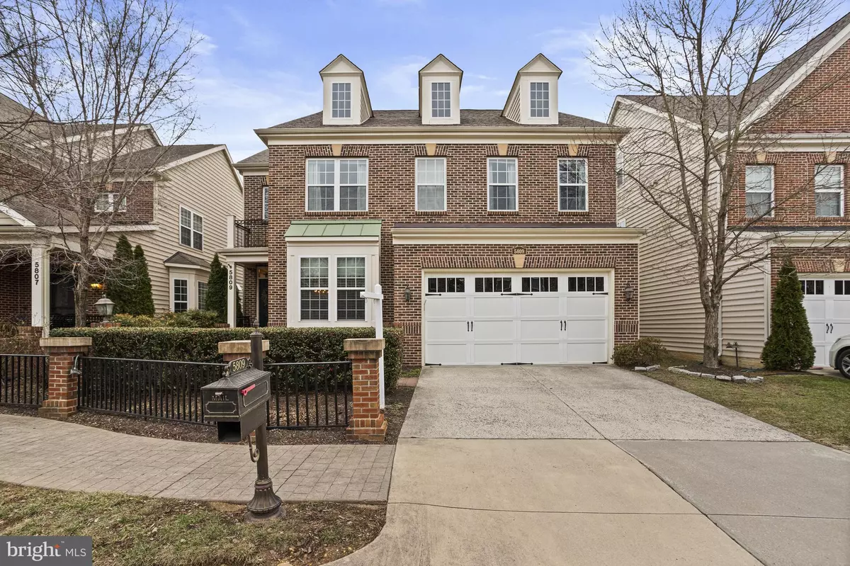 Falls Church, VA 22041,5809 FALLS GATE CT