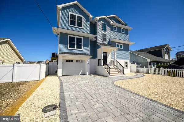 Manahawkin, NJ 08050,31 PHYLLIS LN