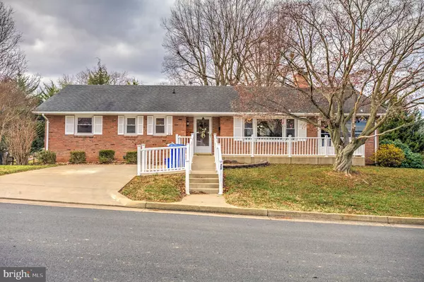 28 BEE ST, Front Royal, VA 22630