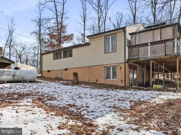 Paw Paw, WV 25434,76 SCHAEFFER HILL DR