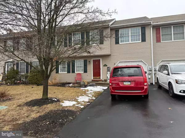 252 FOREST CIR, Palmyra, PA 17078