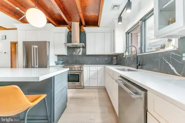 Downingtown, PA 19335,369 MARY ST