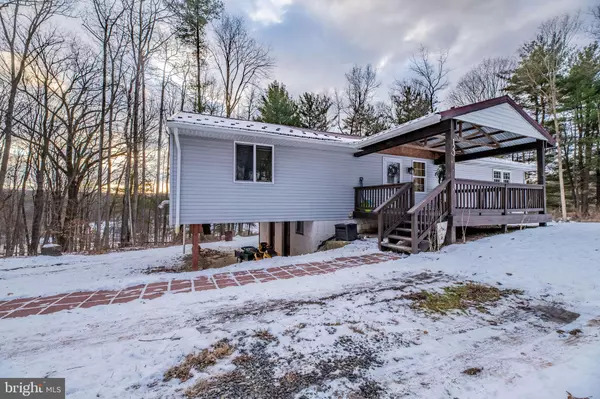 Snow Shoe, PA 16874,123 RIGGS LN