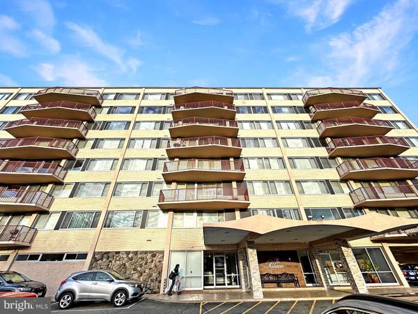 5353 COLUMBIA PIKE #611, Arlington, VA 22204