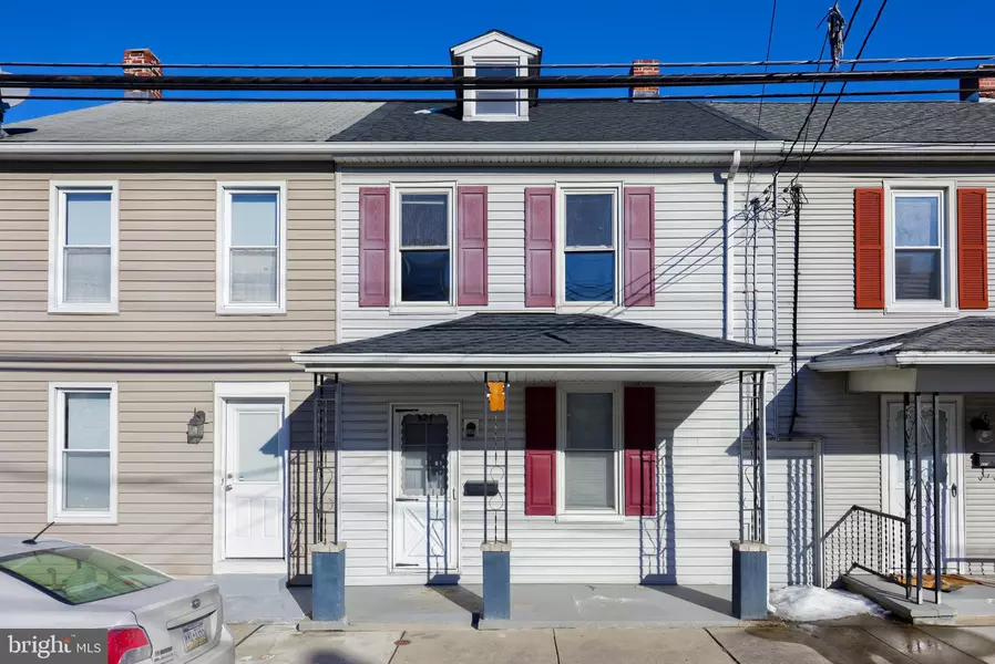 621 S FRONT ST, Wrightsville, PA 17368