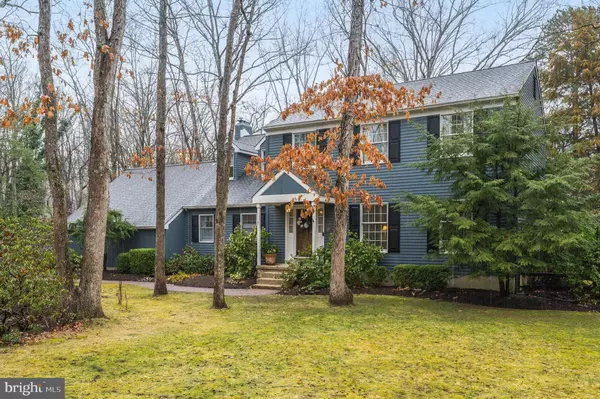 1 STRAFFORD CIRCLE RD,  Medford,  NJ 08055