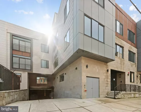 Philadelphia, PA 19125,700 MOYER ST #103