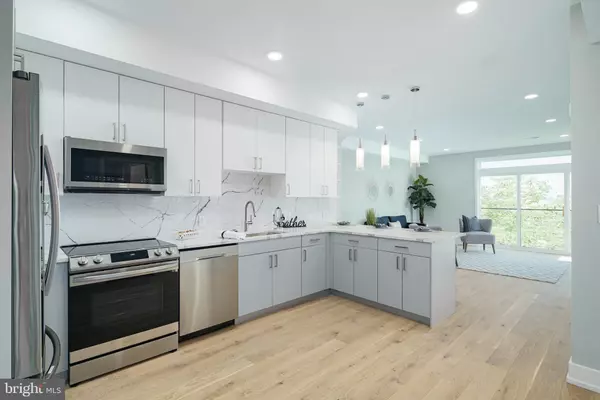 Philadelphia, PA 19125,700 MOYER ST #103