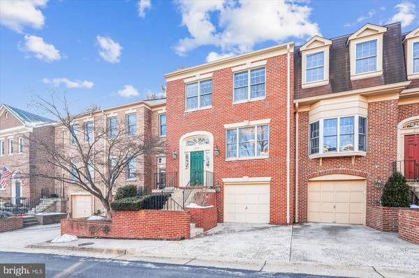 Alexandria, VA 22304,270 GRETNA GREEN CT #41