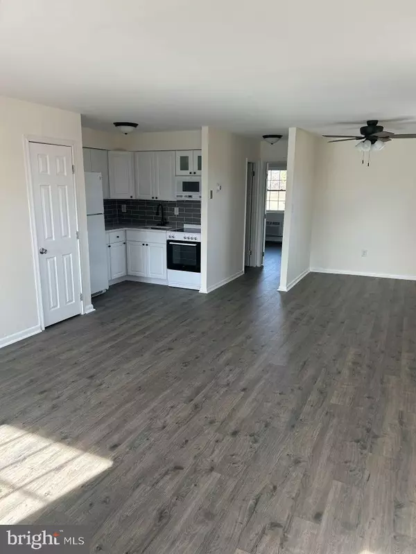 Aston, PA 19014,4701 PENNELL RD #H-12