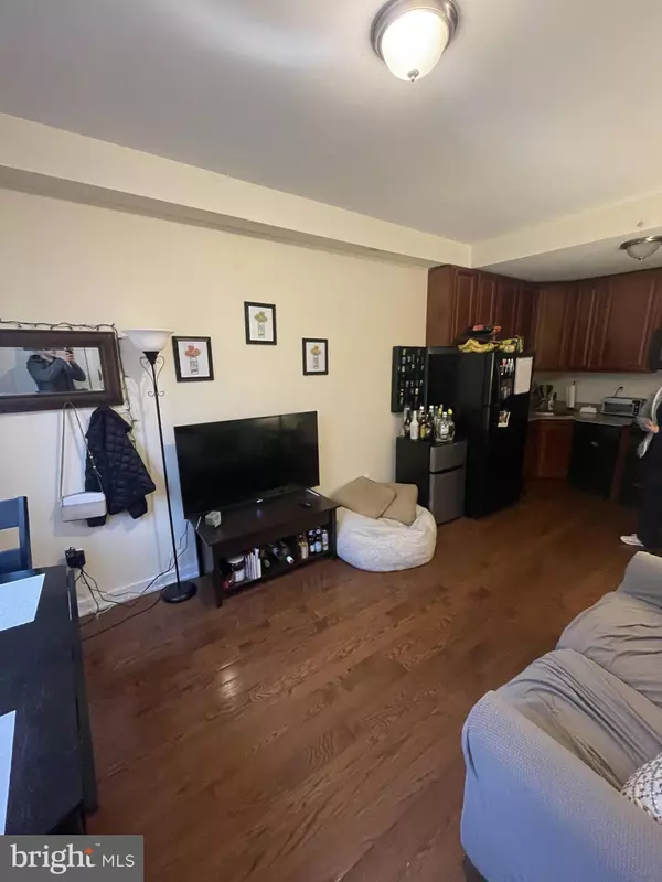 Philadelphia, PA 19121,1802 N WILLINGTON ST #1