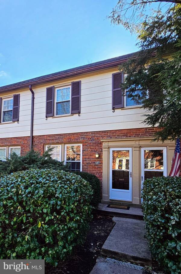 1301 S CLEVELAND ST #357, Arlington, VA 22204