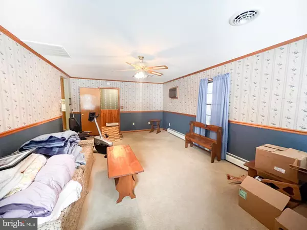 Mc Veytown, PA 17051,15 AUCTION DR