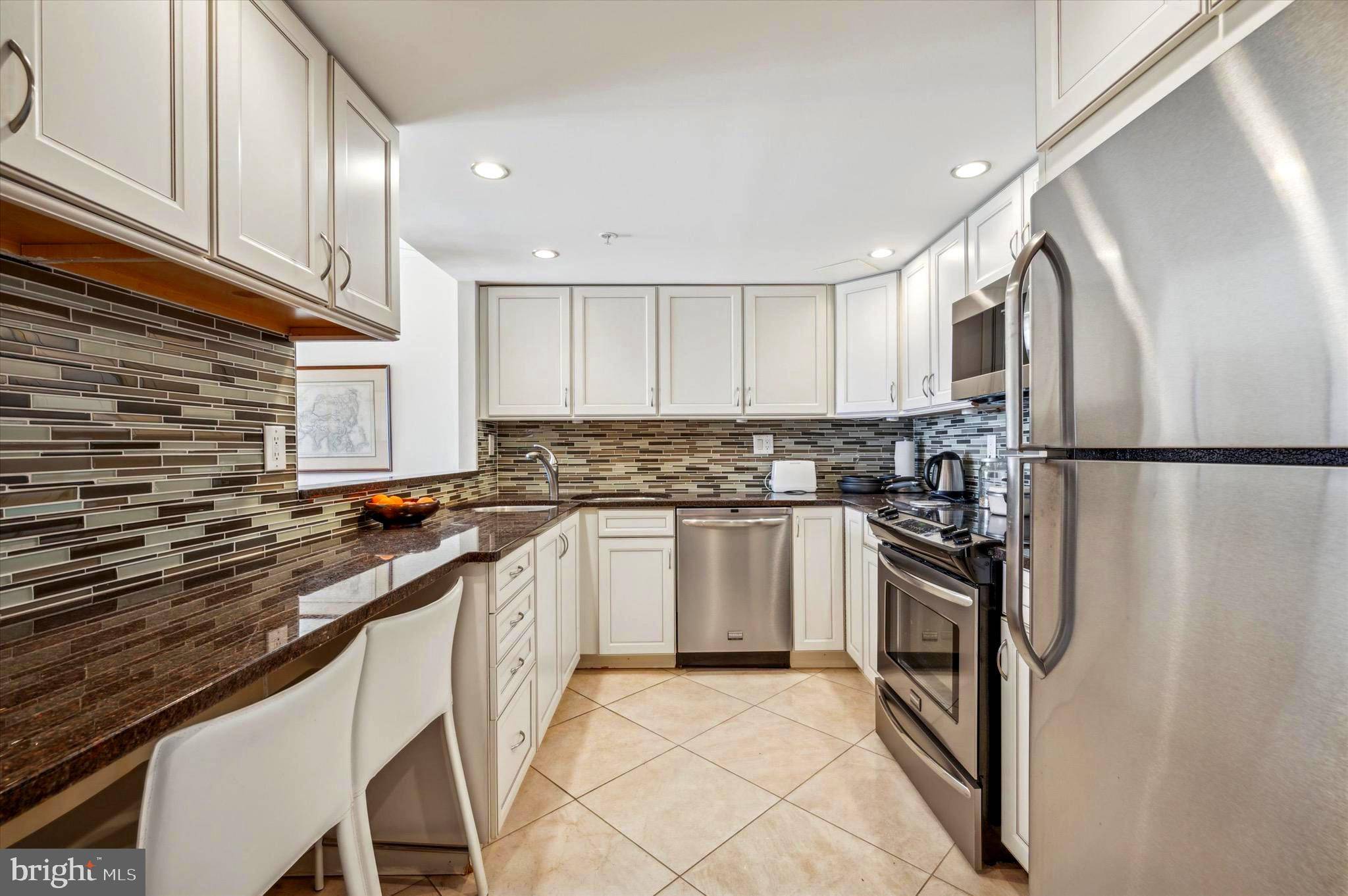 Philadelphia, PA 19130,2001 HAMILTON ST #1024