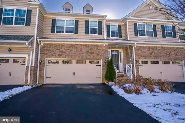 Monroe Township, NJ 08831,18 LARKSPUR LN