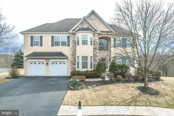 8011 WOODGATE CIR, Collegeville, PA 19426