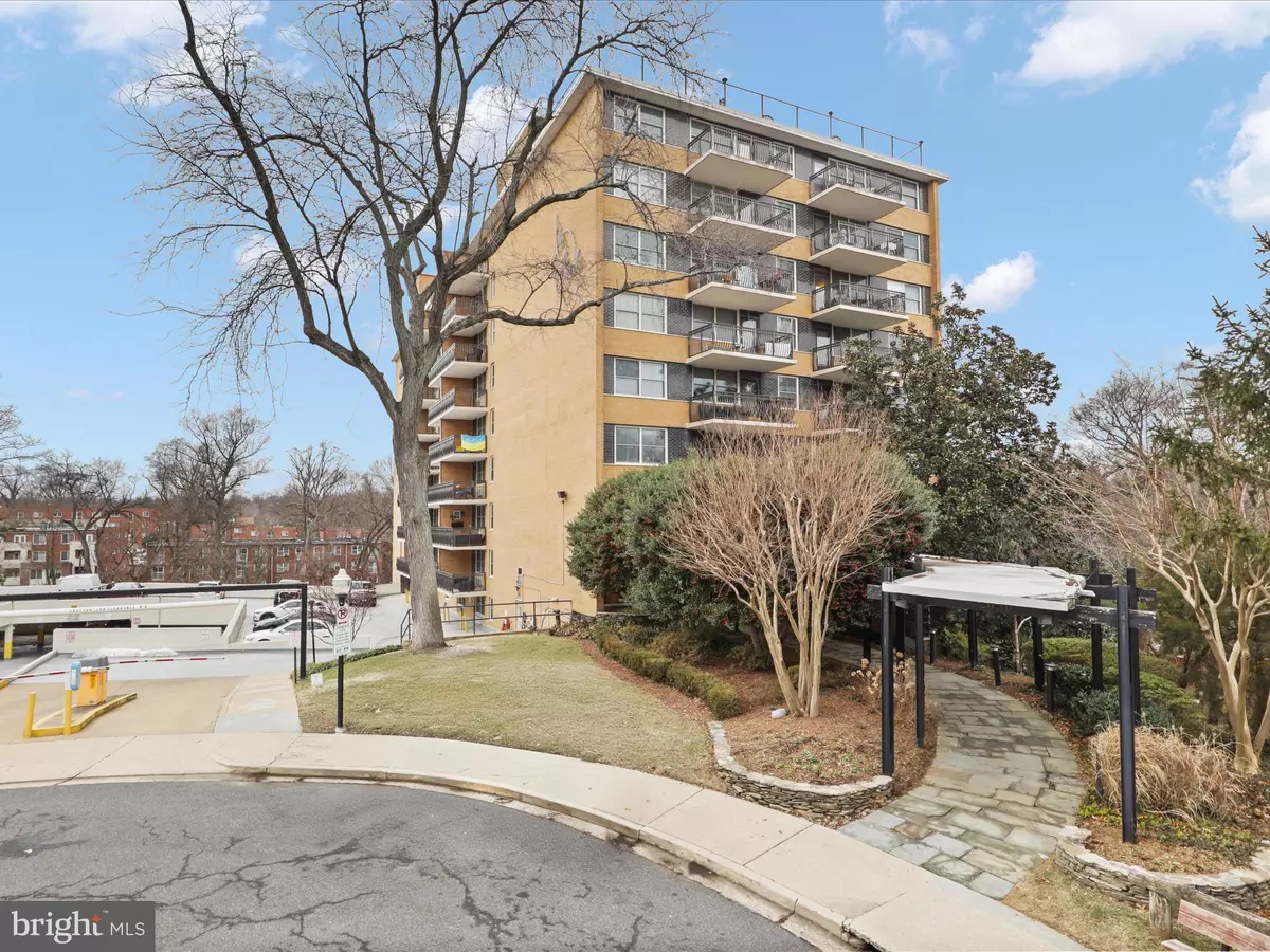 Arlington, VA 22201,2030 ADAMS ST #404