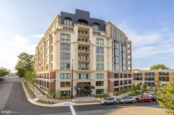 Mclean, VA 22101,6718 LOWELL AVE #407