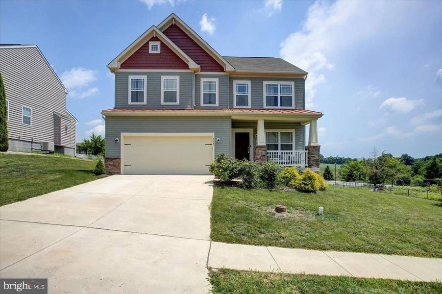 518 EVANGELINE DR, Waynesboro, PA 17268