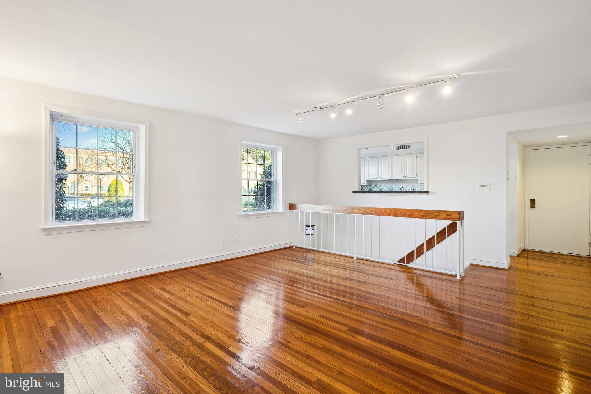 Silver Spring, MD 20910,2244 WASHINGTON AVE #102