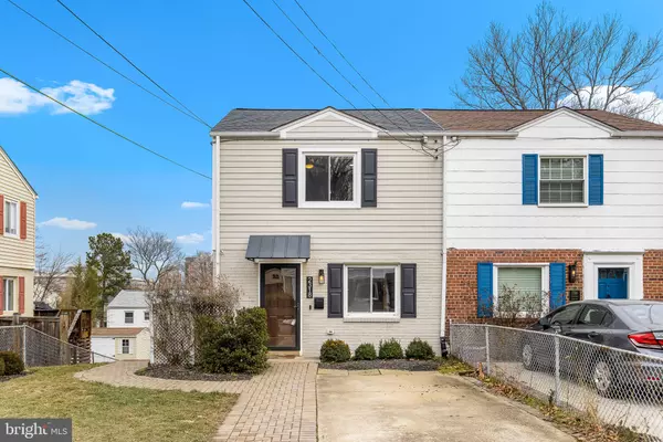 2318 RIVERVIEW TER, Alexandria, VA 22303