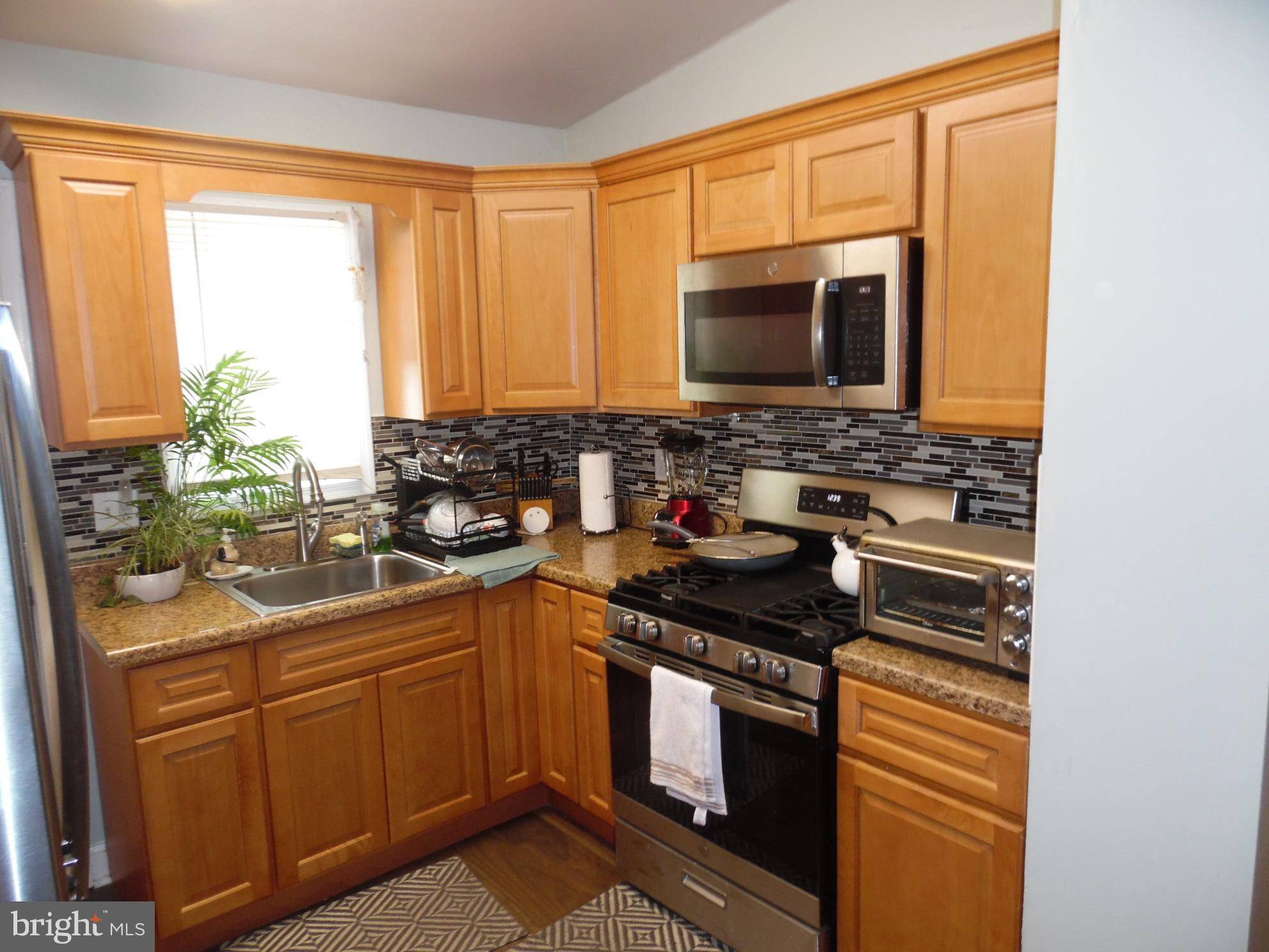 Philadelphia, PA 19120,5535 N PALETHORP ST