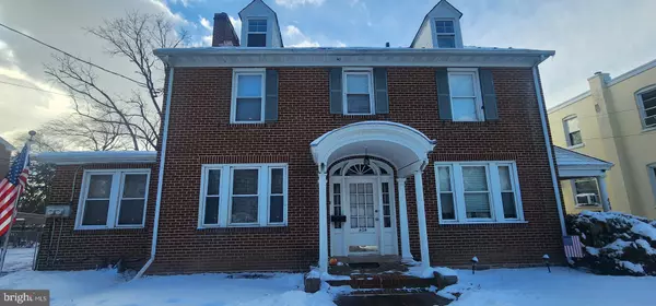 828 HIGHLAND AVE, Lancaster, PA 17603